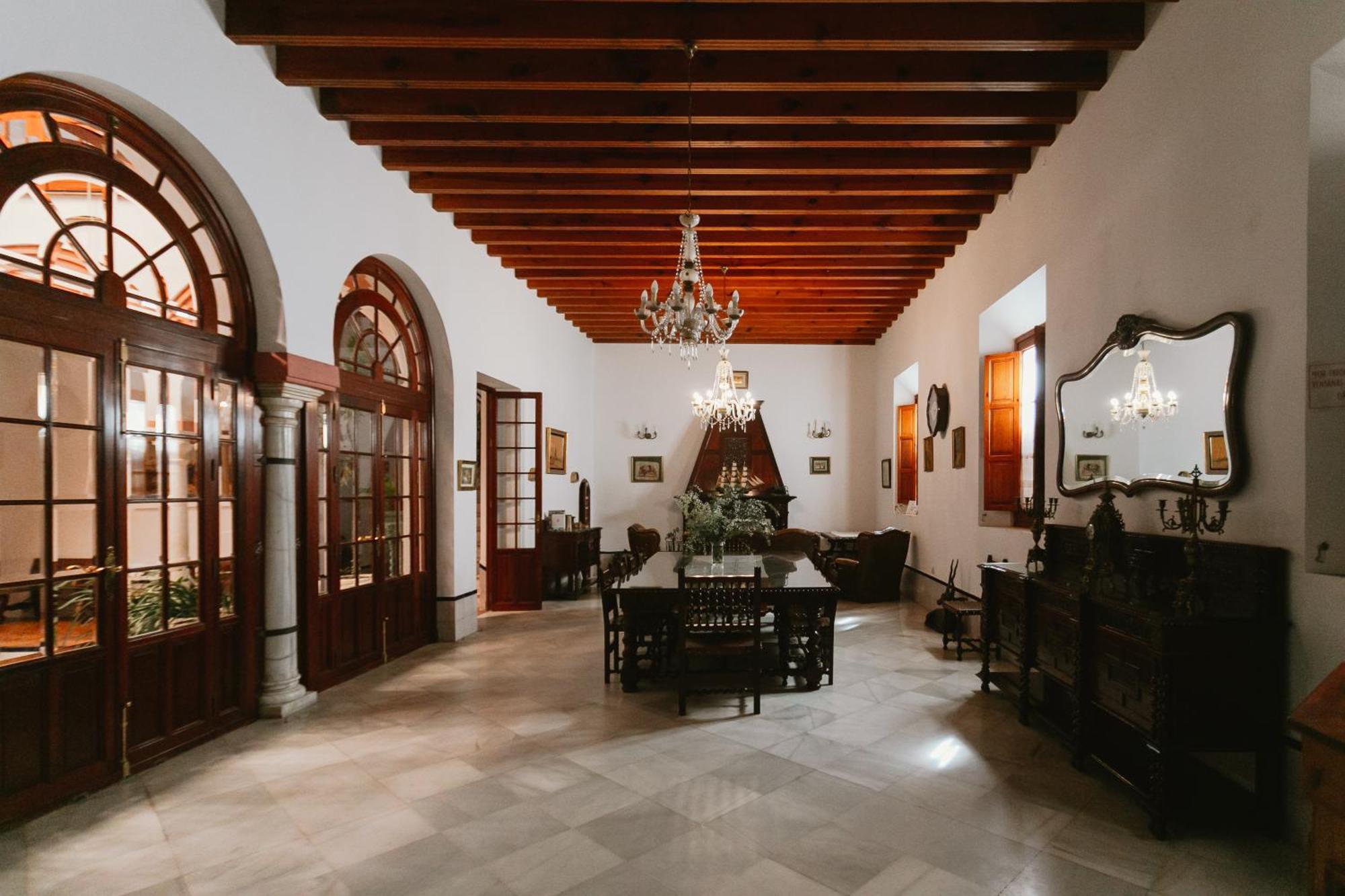 Komodo Casa Maravillas Rooms Севилья Экстерьер фото