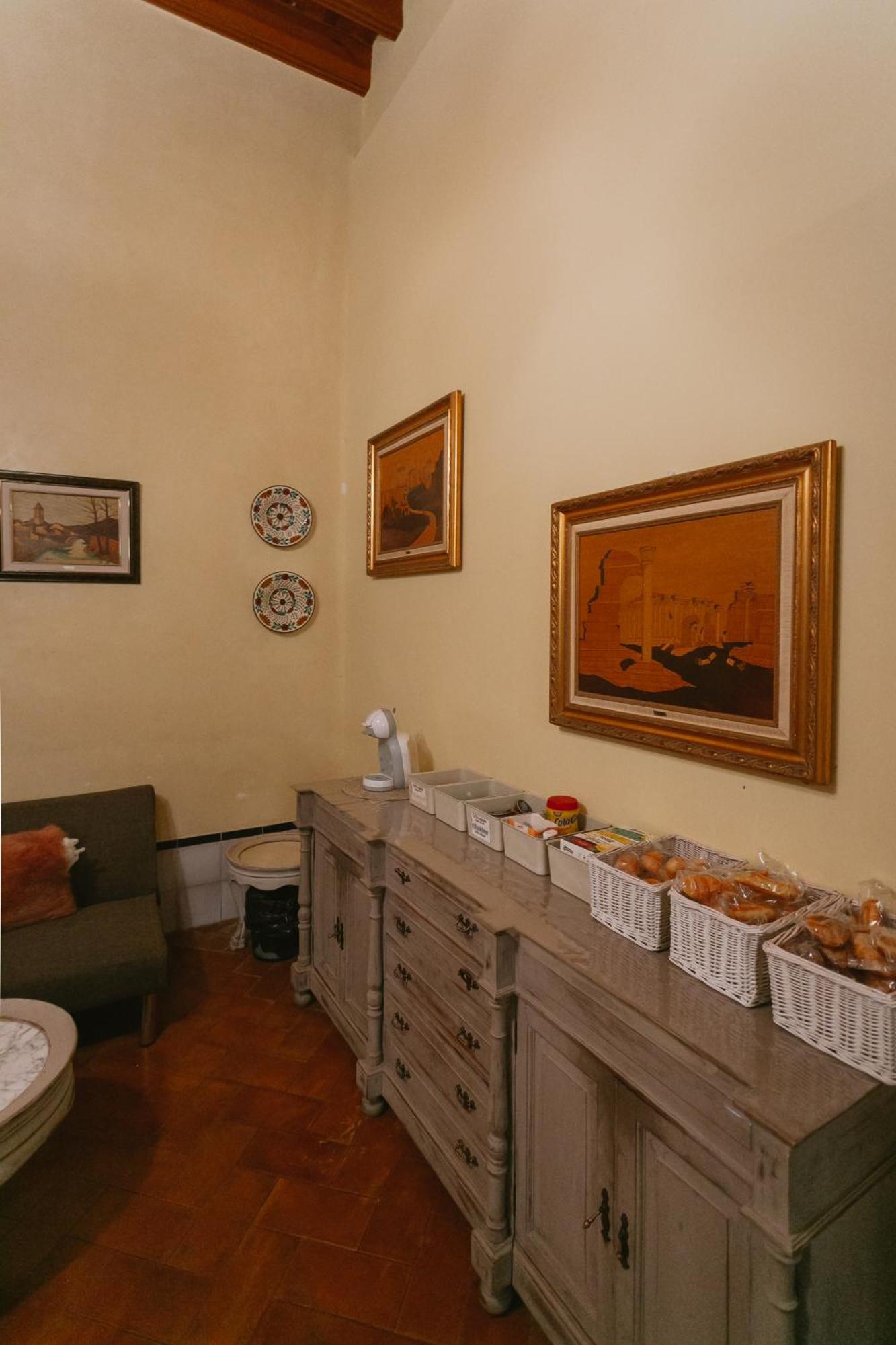 Komodo Casa Maravillas Rooms Севилья Экстерьер фото